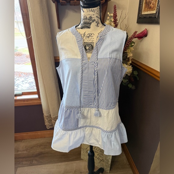 Vineyard Vines Size 8 Sleeveless Skiff Striped Mix Tiered Top - Picture 2 of 8